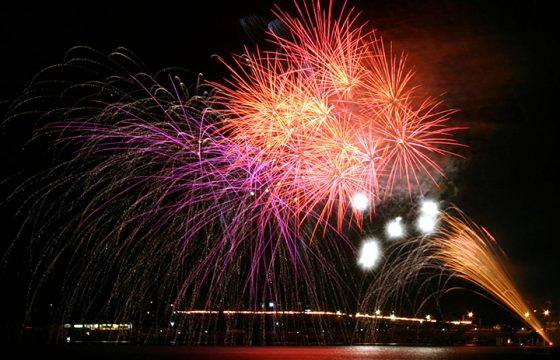 【2025年版】鬼怒川温泉＆日光周辺の花火情報！日程・時間・見どころ